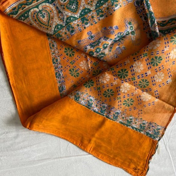 - Light soft pure silk sari bottom fall & side seam complete + blouse - Picture 3 of 4